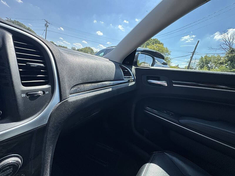 2019 Chrysler 300 Limited