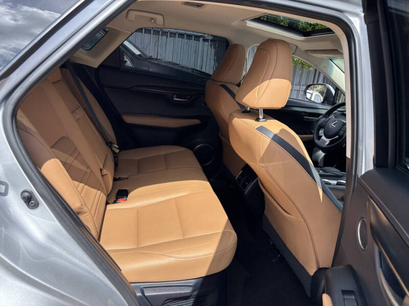2017 Lexus NX 200t