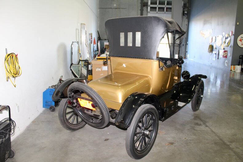 1920 Ford Model T