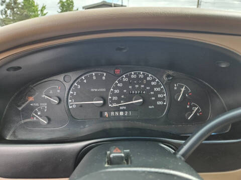 2000 Ford Explorer XLT