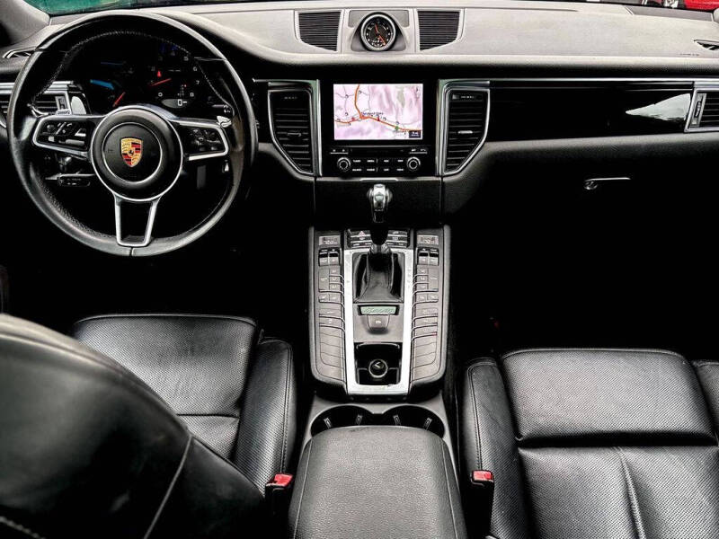 2018 Porsche Macan