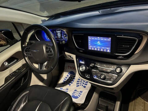 2018 Chrysler Pacifica Touring L