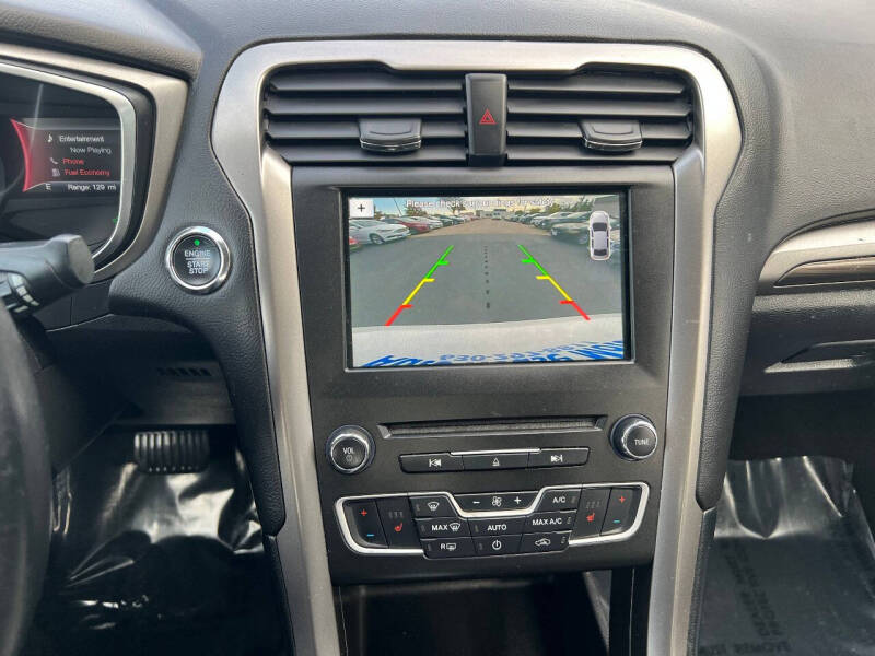 2018 Ford Fusion Hybrid SE