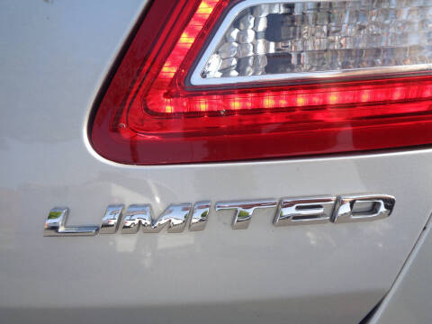 2019 Ford Taurus Limited