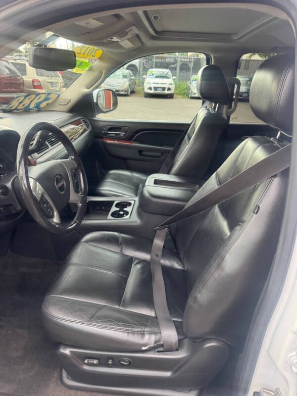 2012 GMC Yukon XL SLT