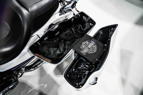 2016 Harley-Davidson FLHXSE CVO Street Glide