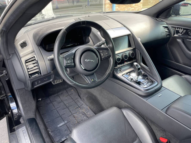 2021 Jaguar F-TYPE R