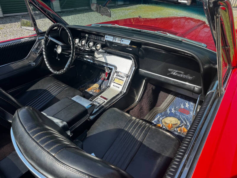 1964 Ford Thunderbird