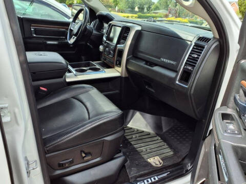 2015 RAM 1500 Laramie