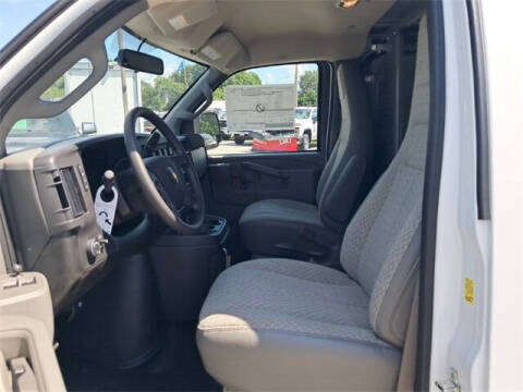 2025 Chevrolet Express 2500