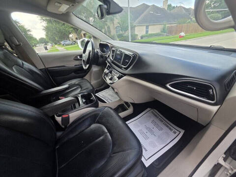 2019 Chrysler Pacifica Touring L
