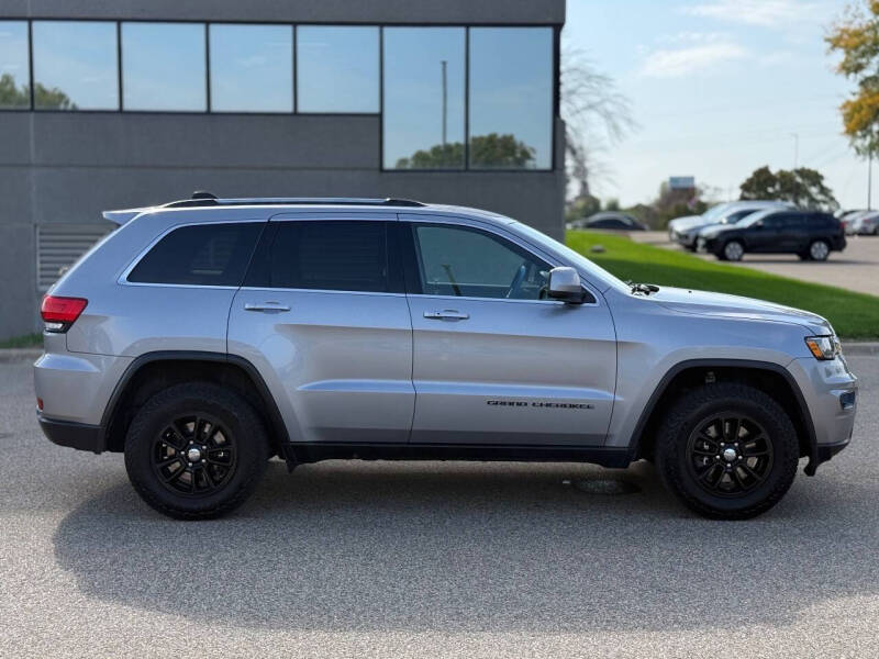 2019 Jeep Grand Cherokee Laredo E