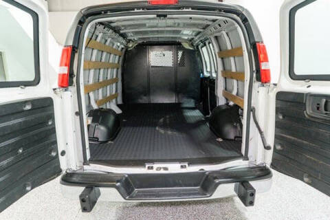 2023 Chevrolet Express 2500