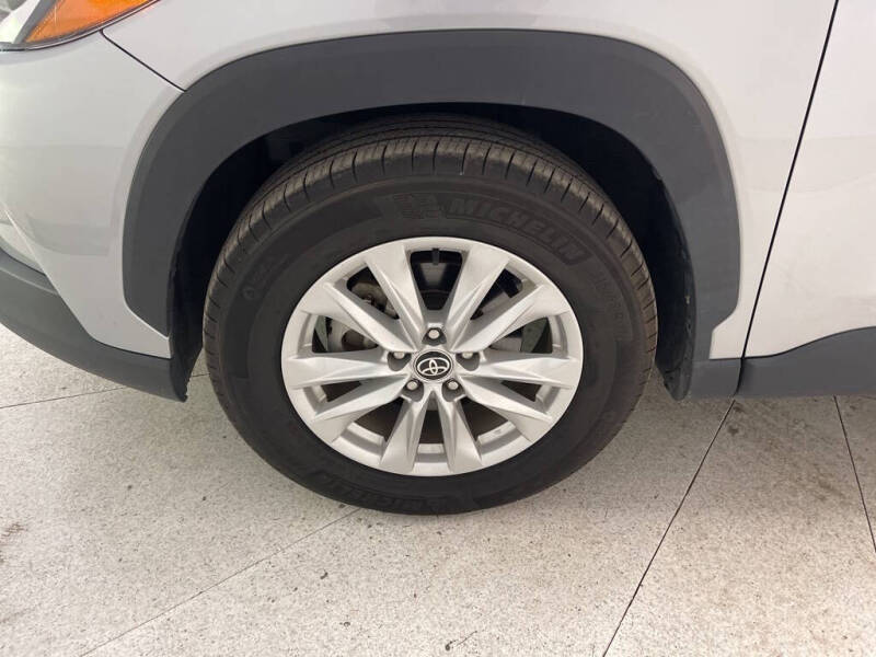 2022 Toyota Corolla Cross LE