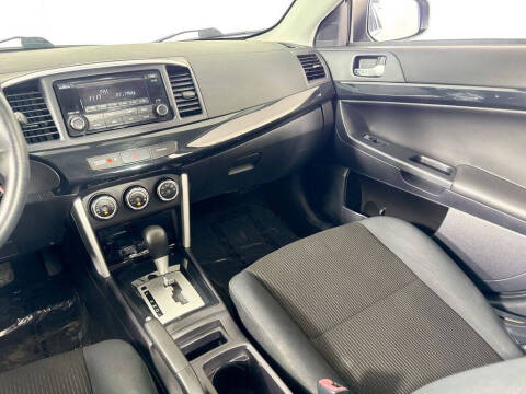 2016 Mitsubishi Lancer ES
