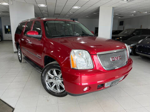 2013 GMC Yukon XL for sale at Auto Mall of Springfield in Springfield IL