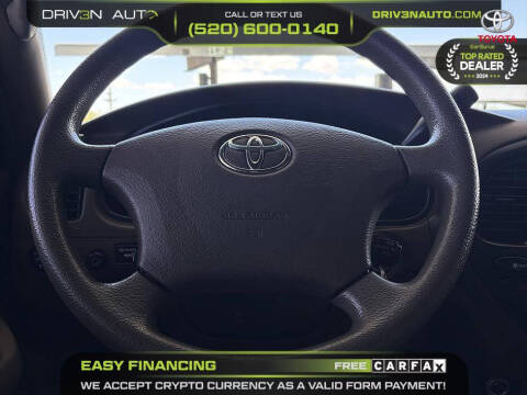 2004 Toyota Sequoia SR5