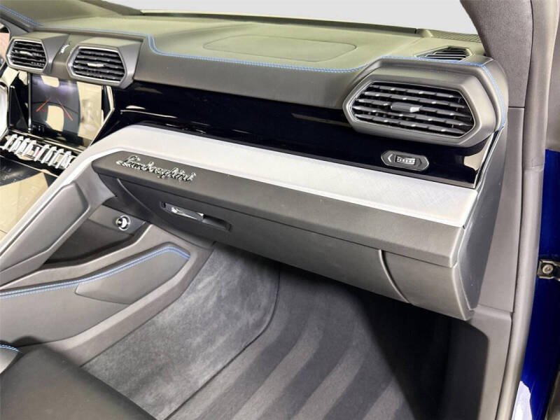 2020 Lamborghini Urus