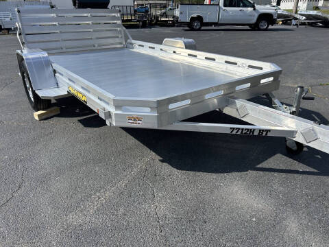 2027 Aluma 12’ Utility