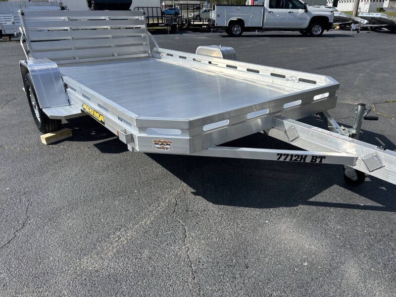 2027 Aluma 12’ Utility