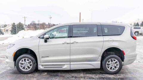 2017 Chrysler Pacifica Touring