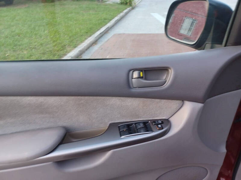 2006 Toyota Sienna LE 7 Passenger