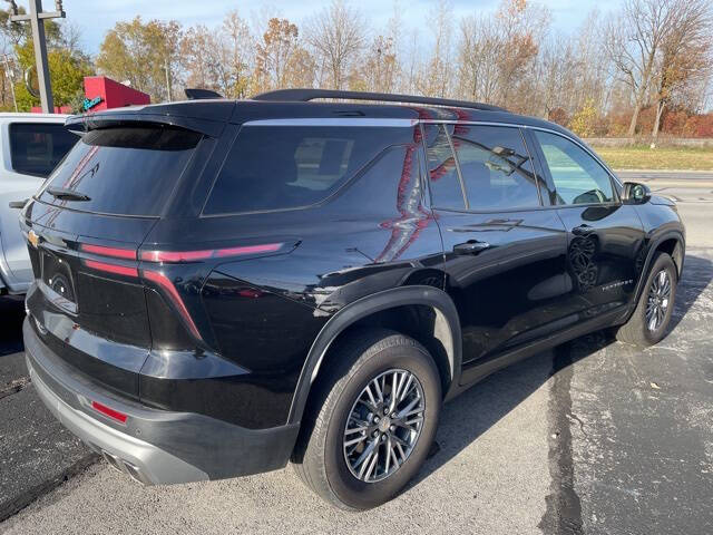2025 Chevrolet Traverse LT