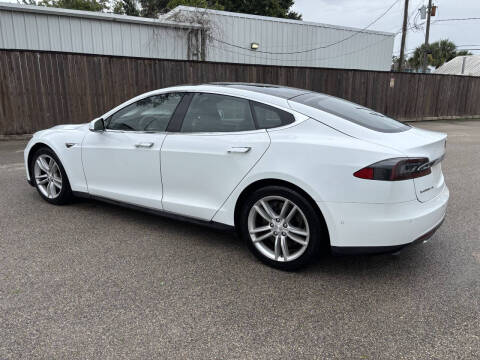 2016 Tesla Model S 70