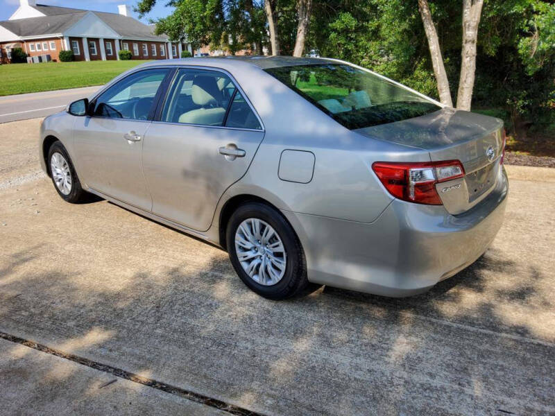 2014 Toyota Camry LE
