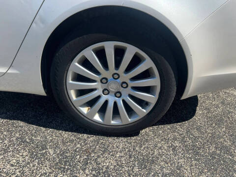 2012 Buick Regal Premium 1
