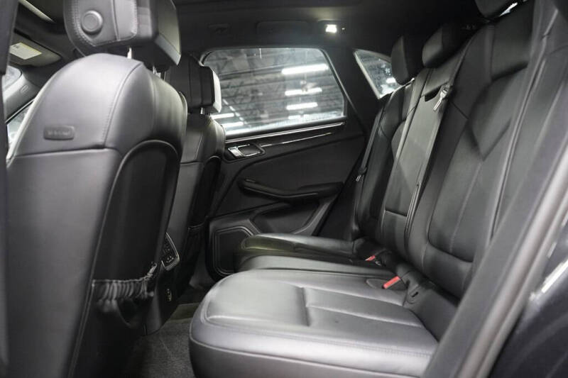 2023 Porsche Macan S