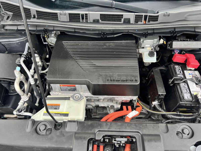 2021 Nissan LEAF SL PLUS