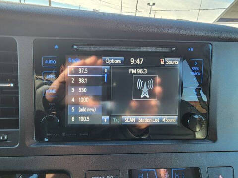 2017 Toyota Sienna LE 8-Passenger