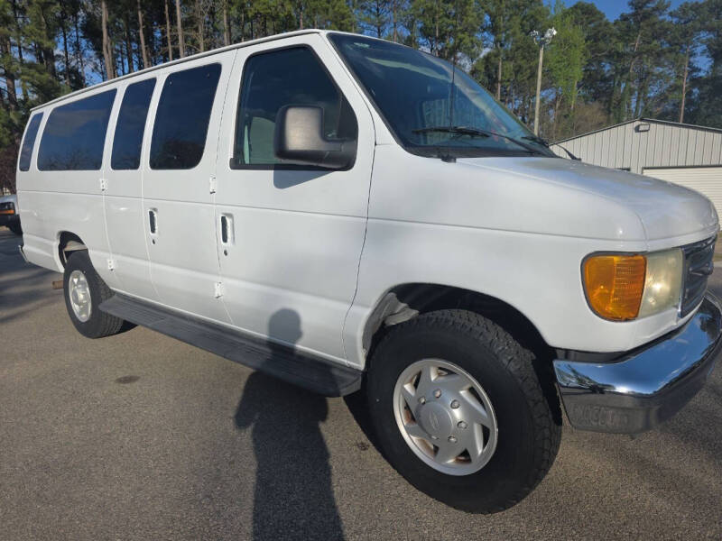 2006 Ford E-Series E-350 SD XLT