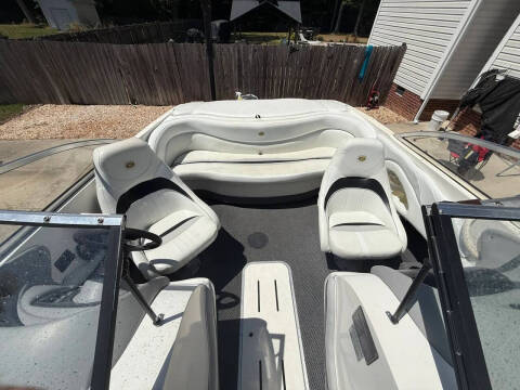 2001 Smoker Craft 2080 Commander