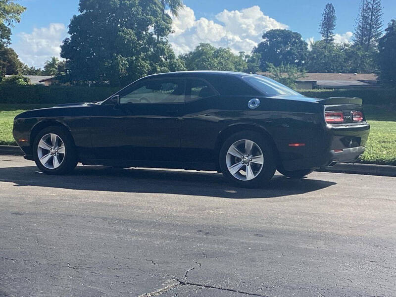 2023 Dodge Challenger SXT