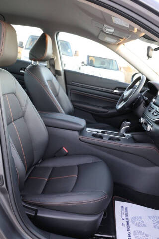 2021 Nissan Altima 2.5 SR