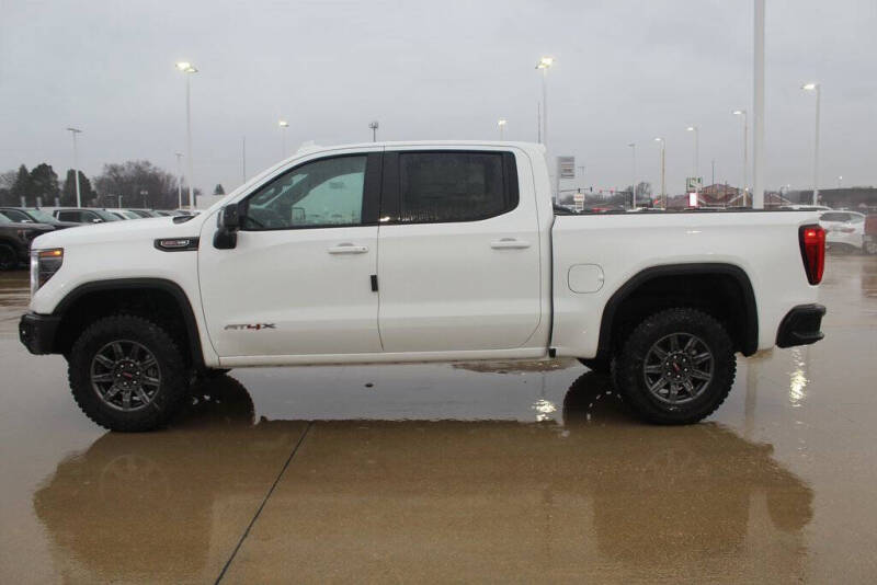 2025 GMC Sierra 1500 AT4X