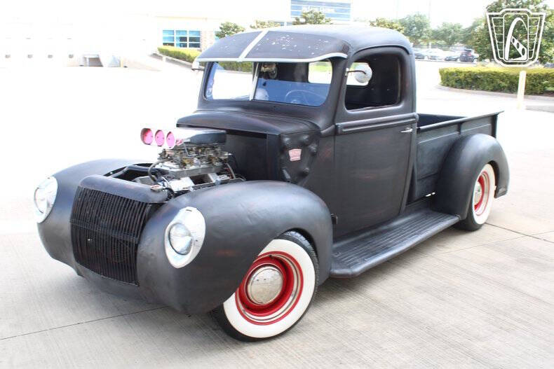 1947 Ford F-100
