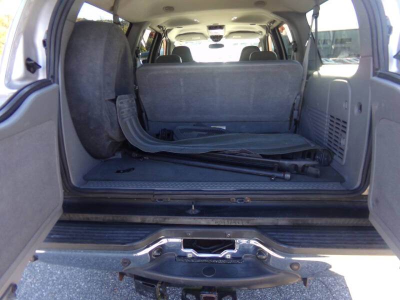 2003 Ford Excursion XLT