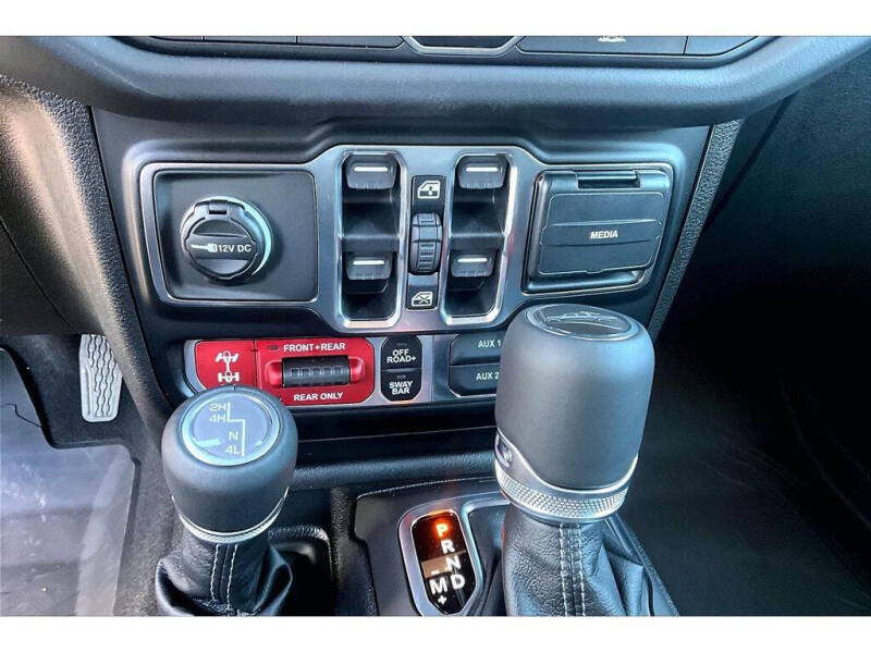 2026 Jeep Gladiator Shadow Ops