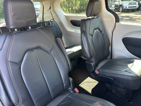 2020 Chrysler Pacifica Touring L