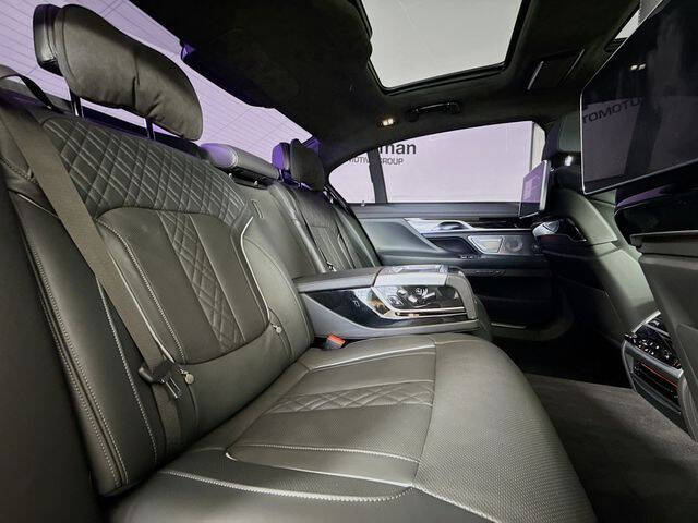 2022 BMW 7 Series ALPINA B7 xDrive