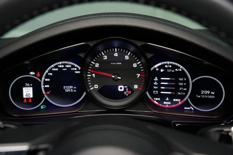 2022 Porsche Panamera Platinum Edition