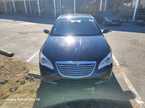 2013 Chrysler 200 for sale at Memphis Finest Auto, LLC in Memphis TN