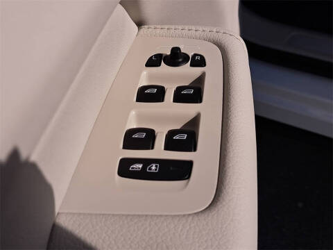 2022 Volvo XC60 Recharge T8 Inscription Expression