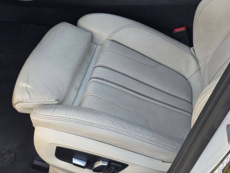 2017 BMW 5 Series 530i