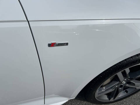 2018 Audi A4 2.0T quattro Premium Plus