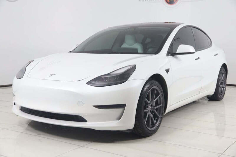 2021 Tesla Model 3 Standard Range Plus