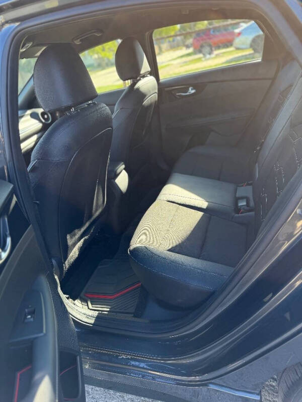 2021 Kia Forte GT Line